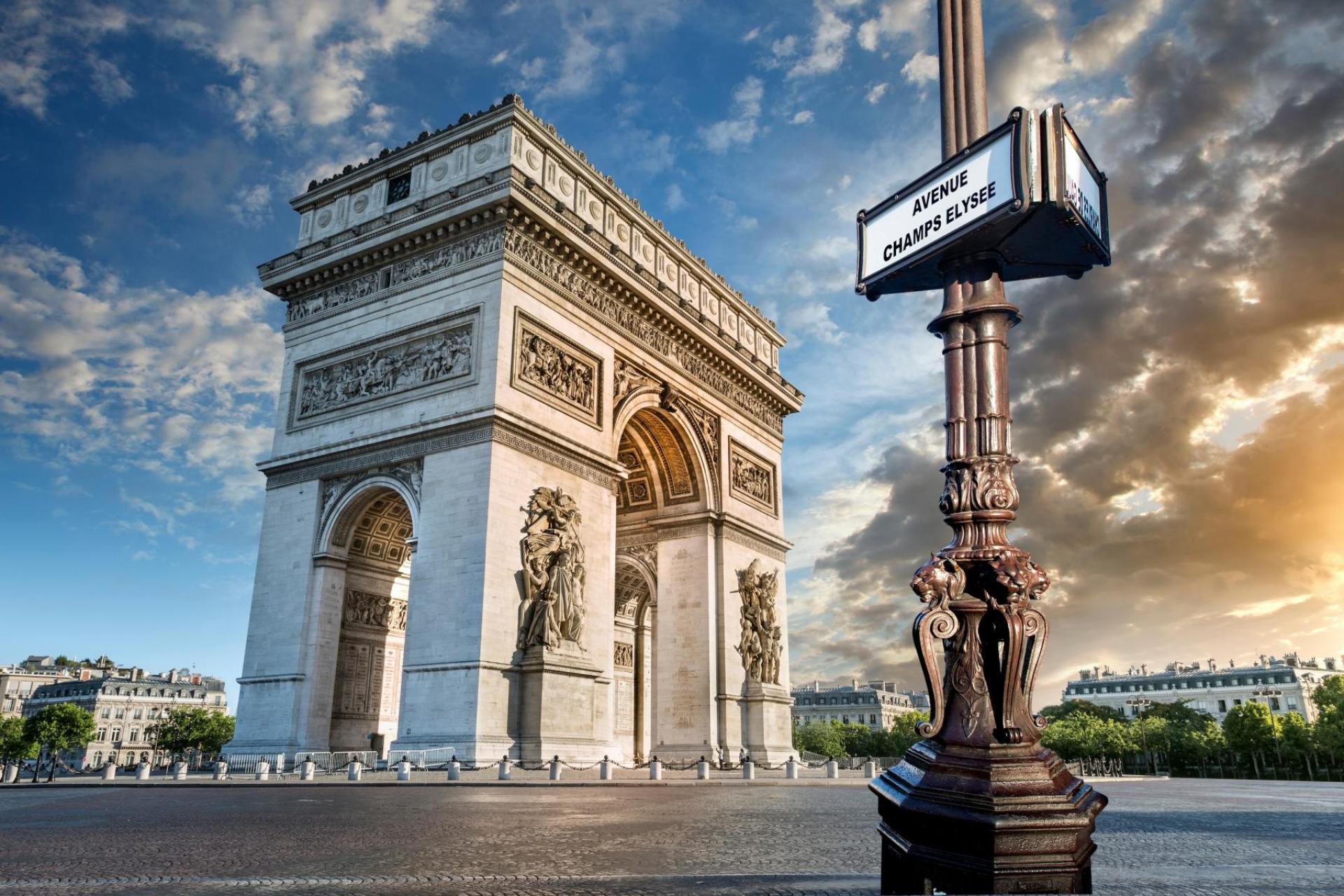 Arc de Triomphe